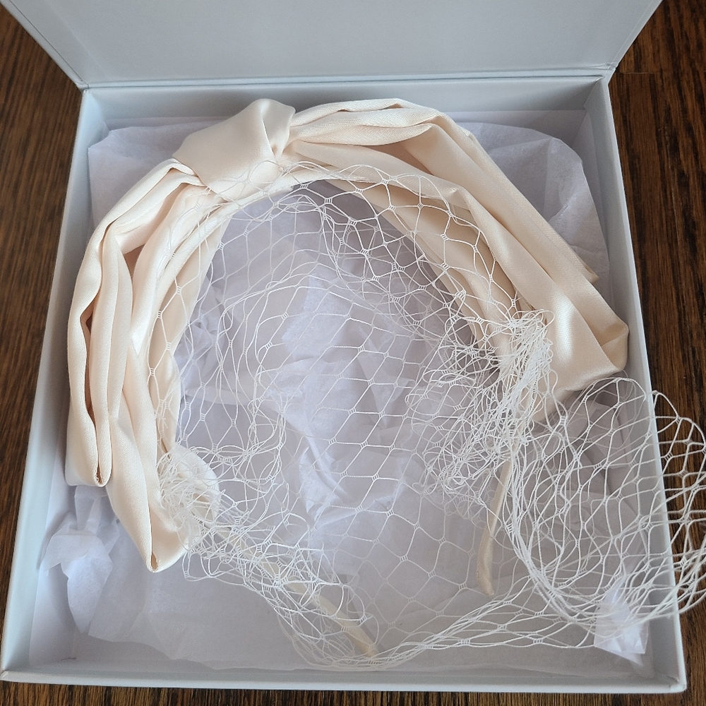 Kristin Ess Hair The Veil Headband Ivory Bridal Veil Bride Open Box